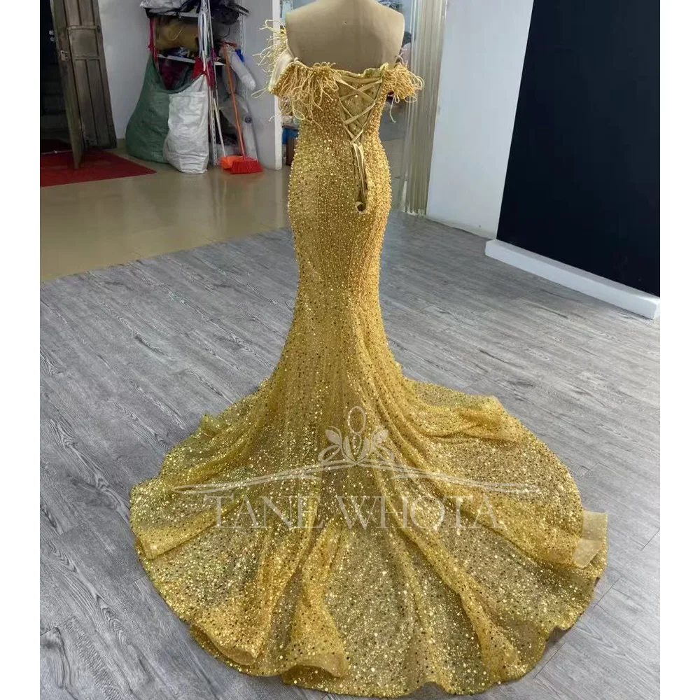 Luxuriöses schulterfreies gelbes Abendkleid mit Pailletten und Kristallperlen, herzförmiger Etui-Stil, maßgeschneiderte Passform, sexy Kleid für besondere Anlässe