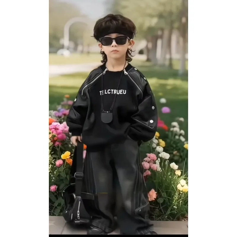 Crianças 2025 outono pulôver cor sólida carta versão coreana emenda plutônio camisola calças jeans conjunto meninos conjunto de duas peças