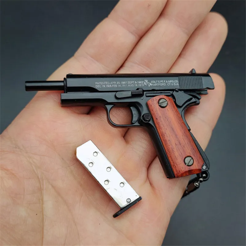 1:3 uchwyt z litego drewna czarny 1911 metalowy brelok z zabawkowy Model pistoletem miniaturowa kolekcja pistoletów ze stopu wisiorek na prezent