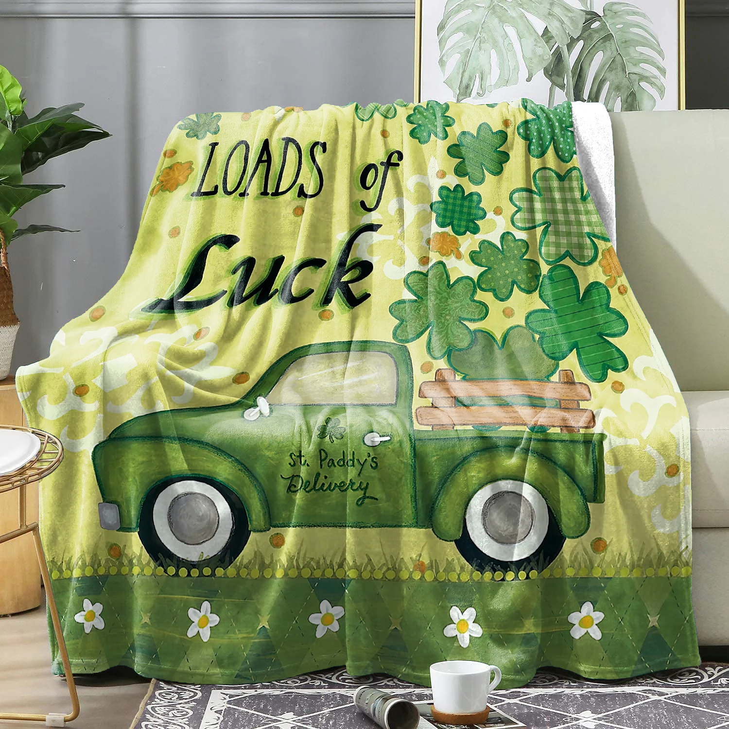 Four Leaf Clover Digital Print Green Blanket St. Patrick's Day Holiday Warm Soft Blankets Multipurpose Flannel Shawl Blankets