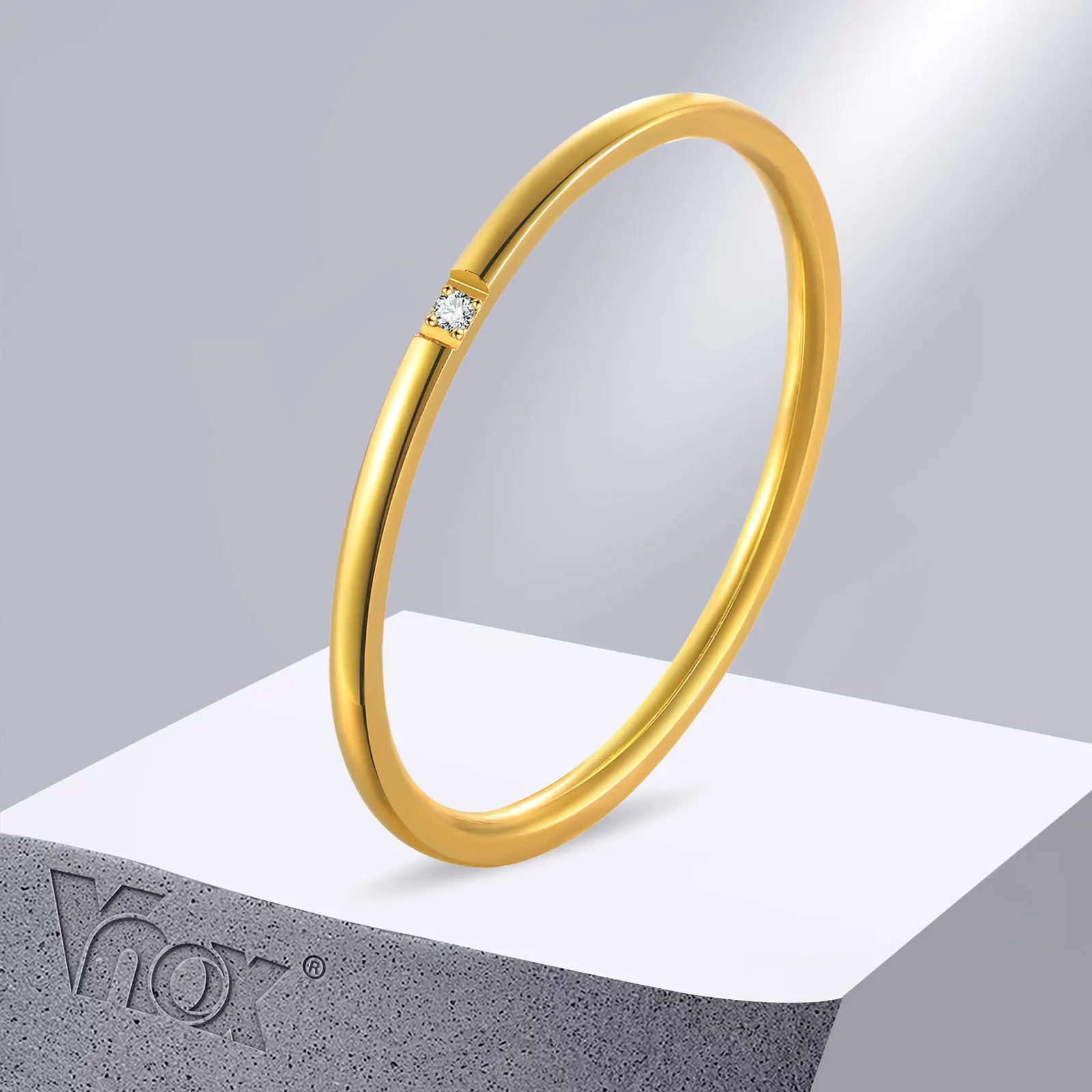 Vnox سليم 1 مللي متر سوليتير الدائري للنساء ، الحد الأدنى بنات المعادن فنجر مجوهرات ، الفولاذ المقاوم للصدأ شيك موضة تكويم الدائري