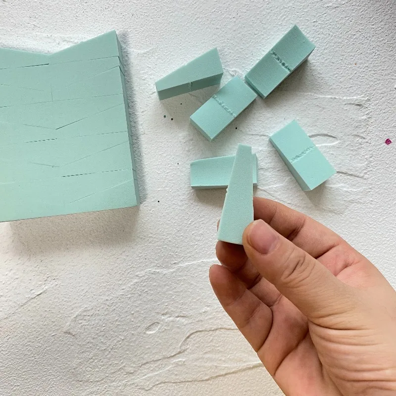 Esponja de pintura artística, Mini esponja Triangular de 24 cortes, cepillo absorbente/hidratante/de limpieza para pintura Gouache de acuarela