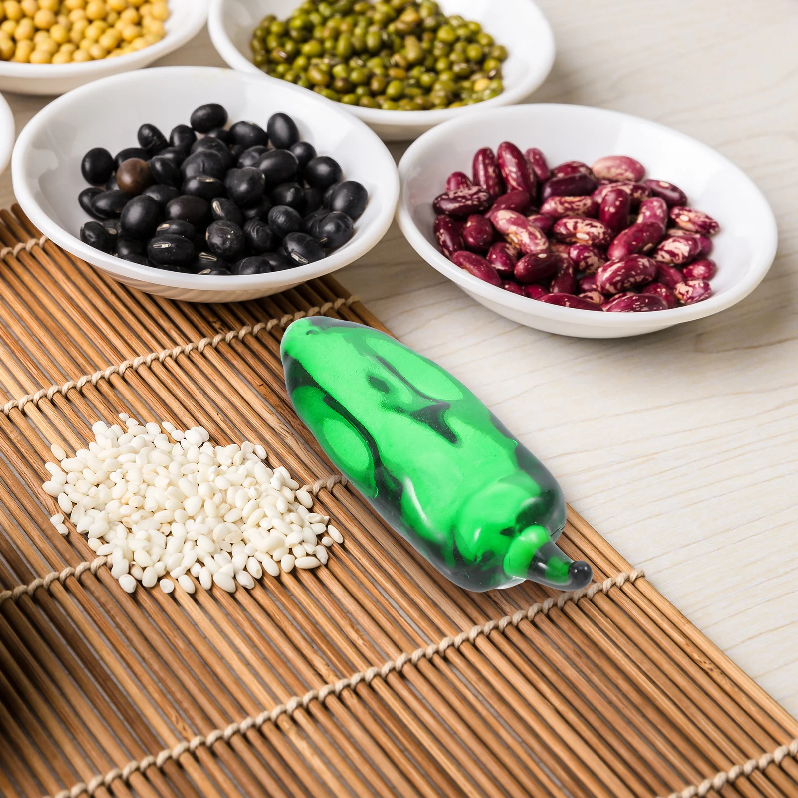 

Lifelike Chili Pepper Crystal Decor Realistic Artificial Vegetables for Kitchen Restaurant Tabletop Decoration