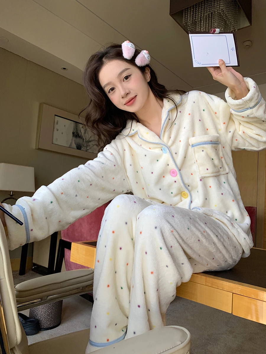 

Korean style fashionable coral velvet soft skin-friendly home clothes plus velvet thickened warm pajamas set for women winter