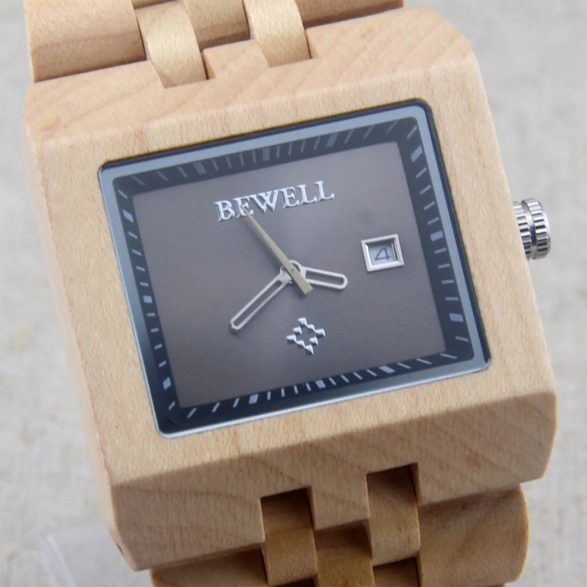 BEWELL Natural Bamboo Maple Sandalwood Calendar Men Bracelet wristband Watch +Gift