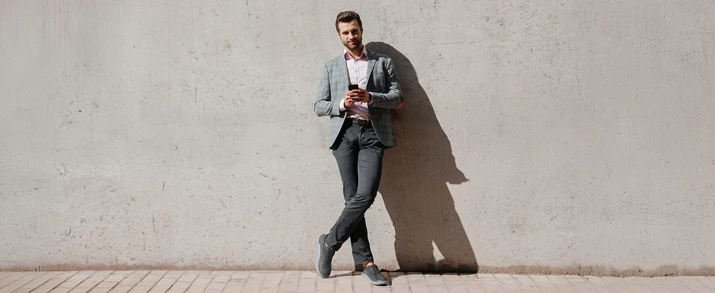 FitVille Herren-Slipper aus Leder, leichte, legere Business-Slipper mit Fußgewölbestütze für geschwollene und breite Füße – Detail 6