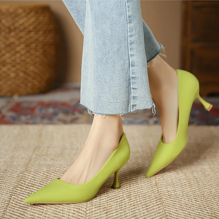 

Women's Beige High Heels Pointed Toe Comfortable Mid Heel French Style Single Shoes for Summer Not Tiring Footwear