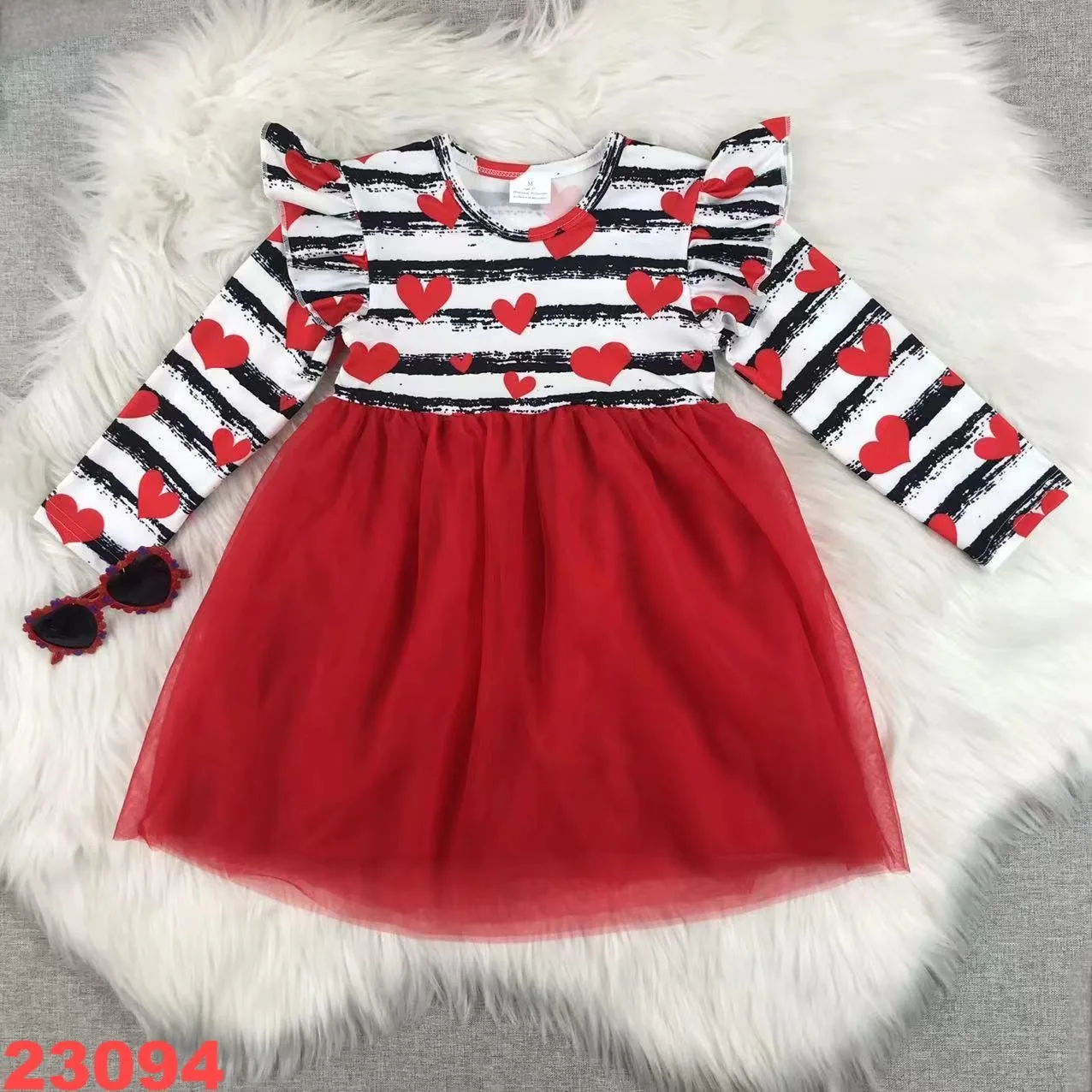 

2025 Valentines Day boutique dress for little girls 0-14 years old love gauze skirt new childrens clothes