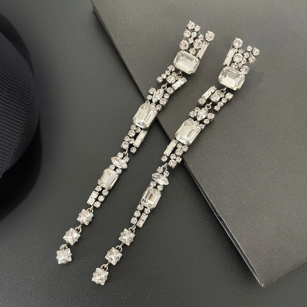 new-jewelry-accessories-retro-style-high-quality-lrregular-crystal-long-fringed-earrings-for-women's-parties-gifts