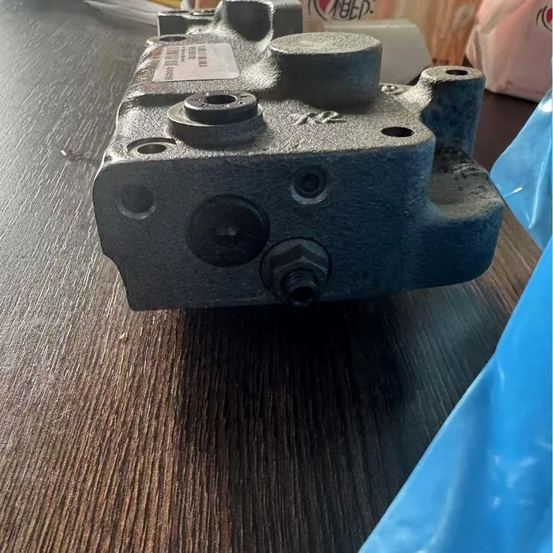 Hydraulic Control Valves Foundation MCV116G4201 MCV116A3204 MCV110A1017 KVEBA1007 KVEBA1407 KVEBB0502 KVEBB0702 Hydraulic Valve