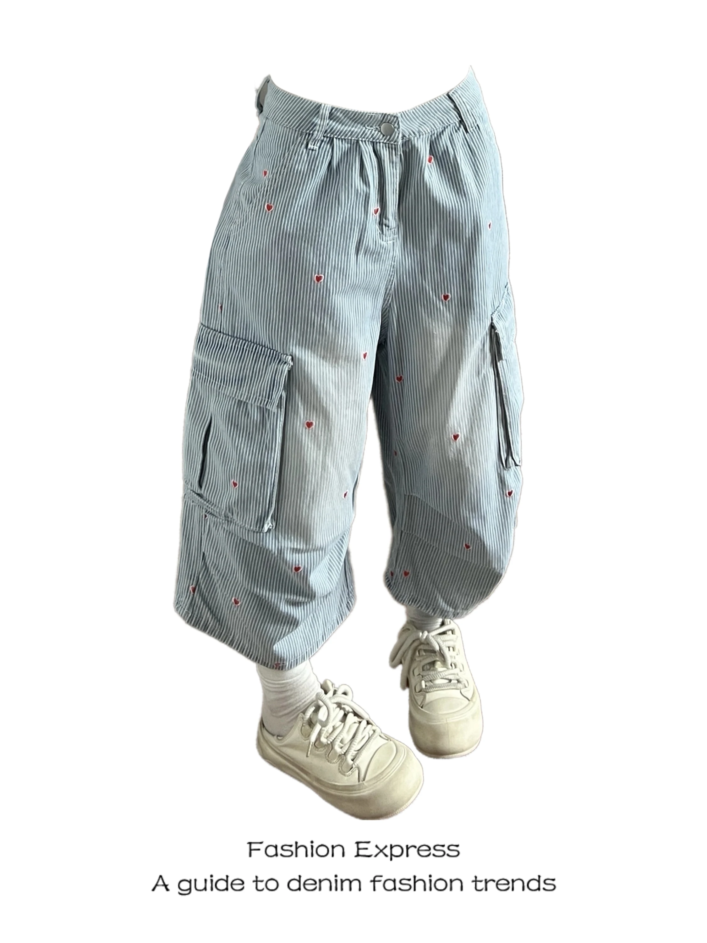 

2026 New Women's Casual High Waist Wide Leg Jeans Pocket Detail Button Closure Denim Blue Striped Shorts Personality Summer T...