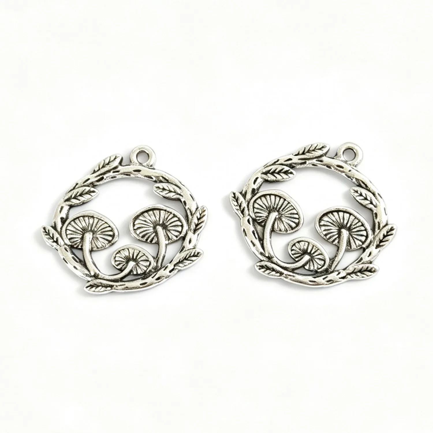 10Pcs 24×26mm Zinc Alloy Antique Silver Round Hollow Mushroom & Vine Charms DIY Jewelry Accessories EF4868