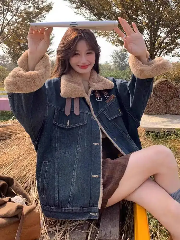 

Женская джинсовая куртка 2024, осенне-зимнее женское пальто, новое ретро джинсовое пальто из искусственной овчины премиум-класса с флисовой подкладкой, повседневное хлопковое пальто