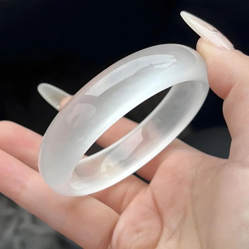 

New Natural High-ice Bracelet, Suitable for Daily Wear