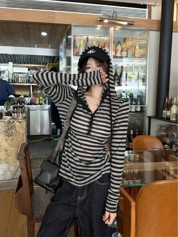 

Ранняя осень, свободная длинная толстовка с капюшоном, женская футболка, винтажный полосатый базовый слой, топ, корейский Sle Commute Faion