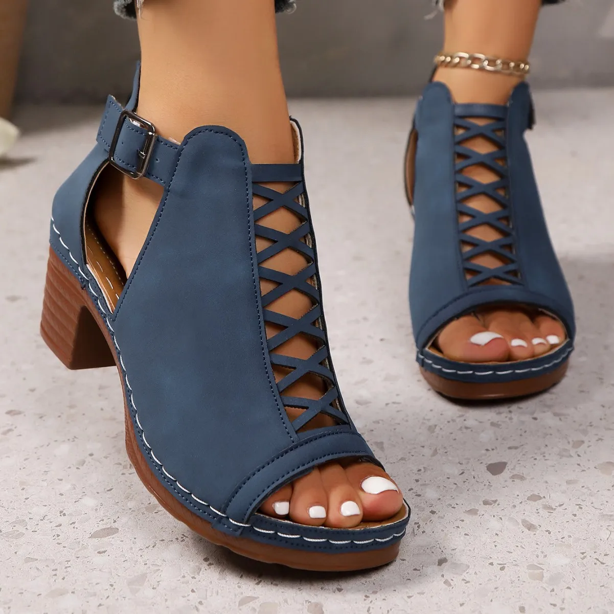 

Women's Fashionable High Heel Sandals Large Size Comfortable Hollow-out Shoes Round Toe Exposed Toes Sandals sandalias de mujer