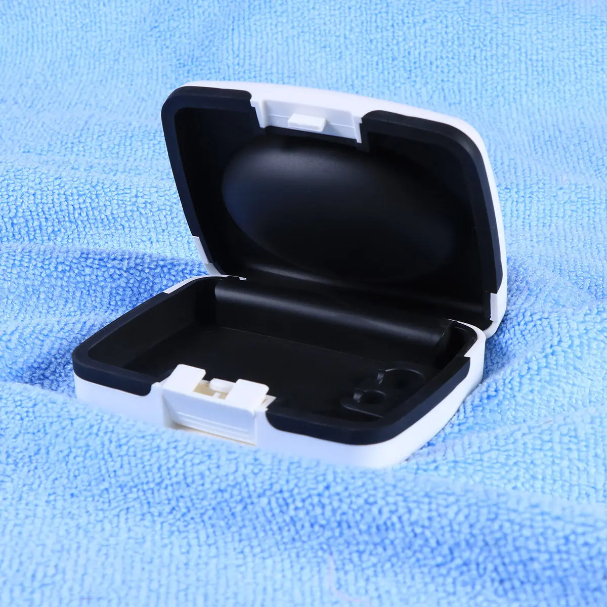 

Жесткий чехол для слуховых аппаратов, амортизирующий защитный футляр для безопасного хранения слуховых аппаратов в поездках и на природе, белый