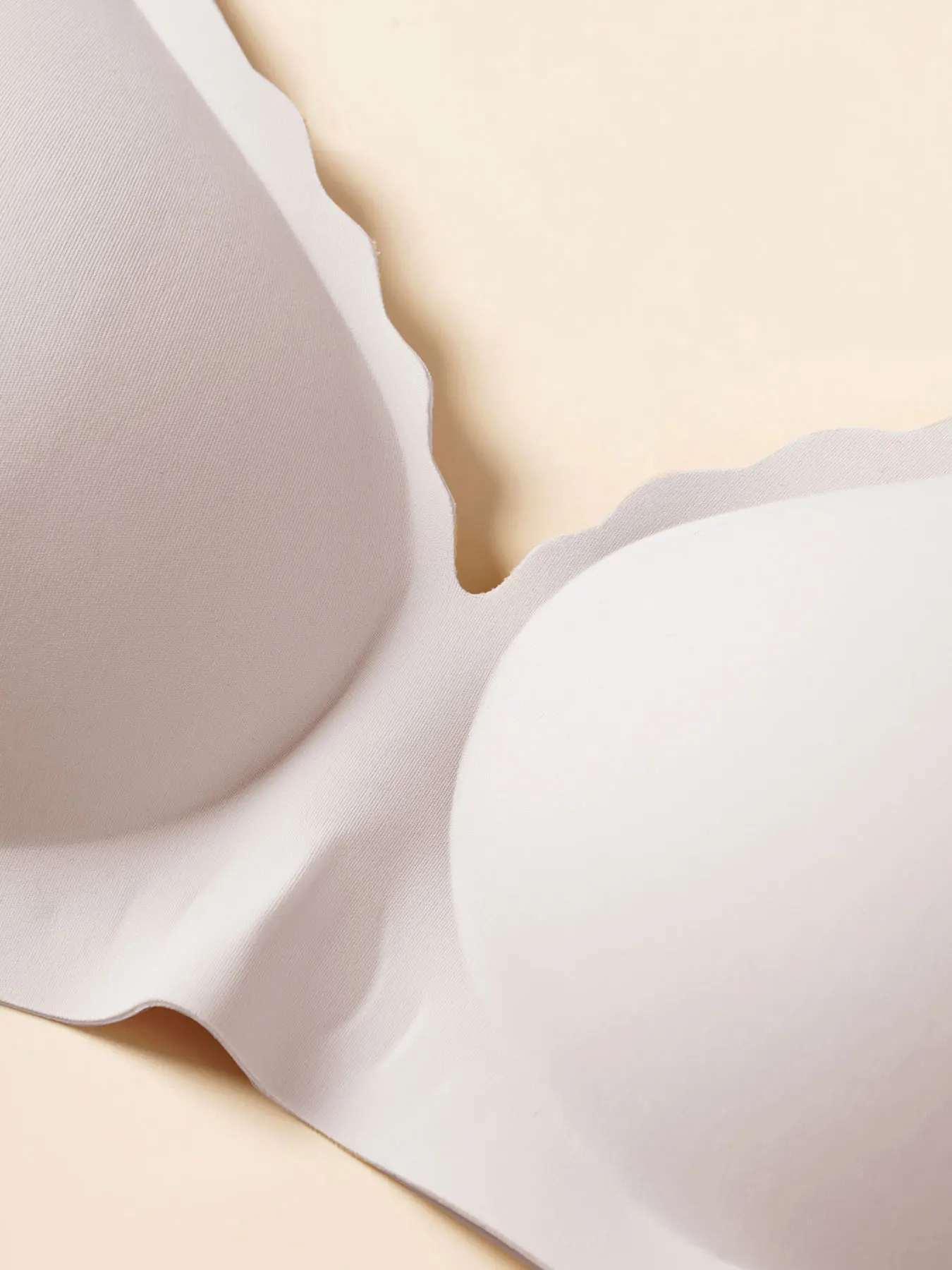 새로운 Traceless 여성의 편안하고 통기성이 뛰어난 울트라 얇은 모유 수유 브래지어 분리형 모유 수유 브래지어