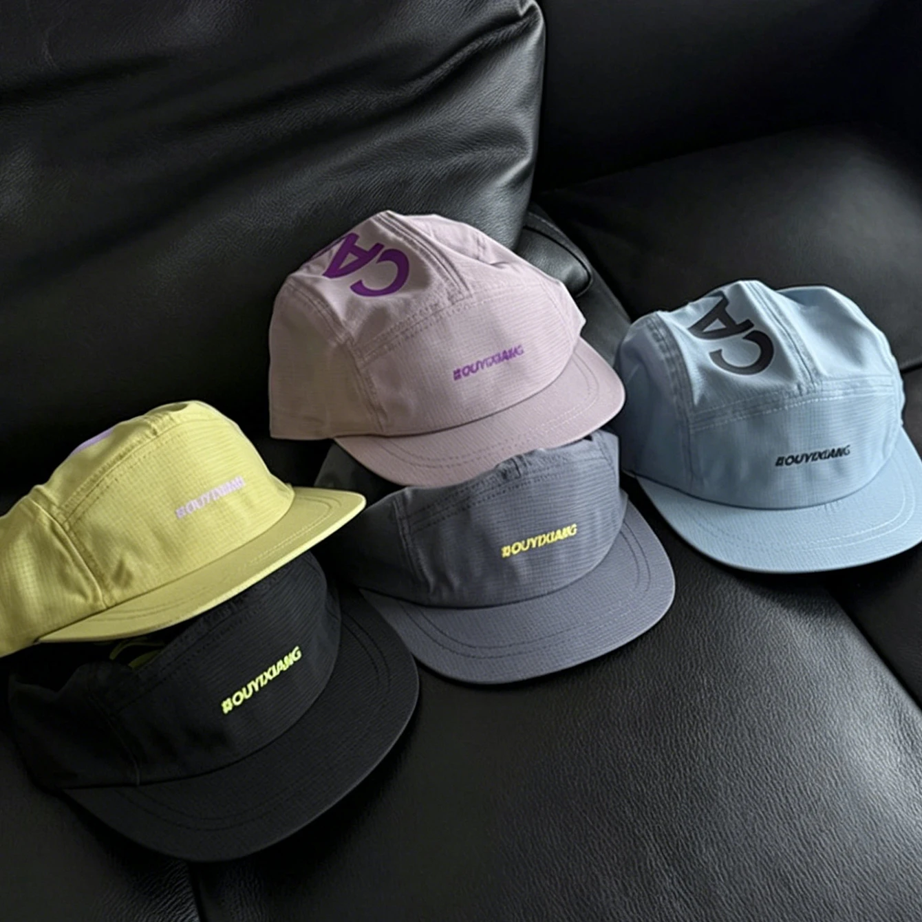 Gorra de béisbol de verano impermeable, de secado rápido, estampada, ligera, con protección solar y visera plana en la serie de colores macaron.