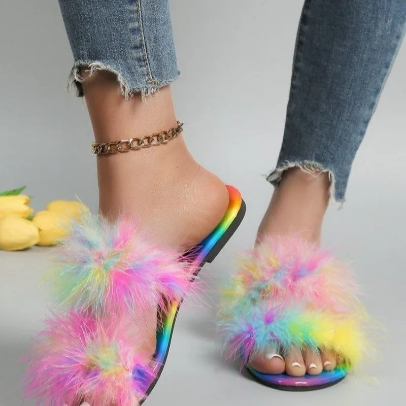 2024 Summer Fashion Hairball Outer Wear Flat Fashion Slippers Women Casual Candy Colour Beach Shoes Home Versatile Comfort Shoes