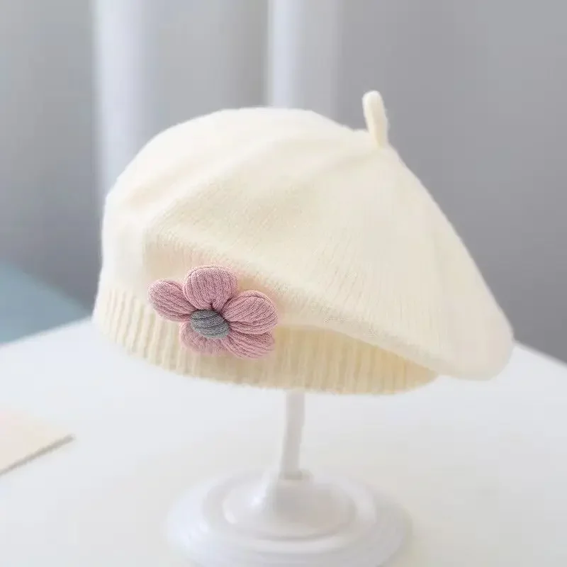 Kwiat Baby Beret czapka zimowa ciepła czapka Beanie z dzianiny dla niemowlę dziewczynki koreański maluch księżniczka artysta jednolity kolor czapki malarz