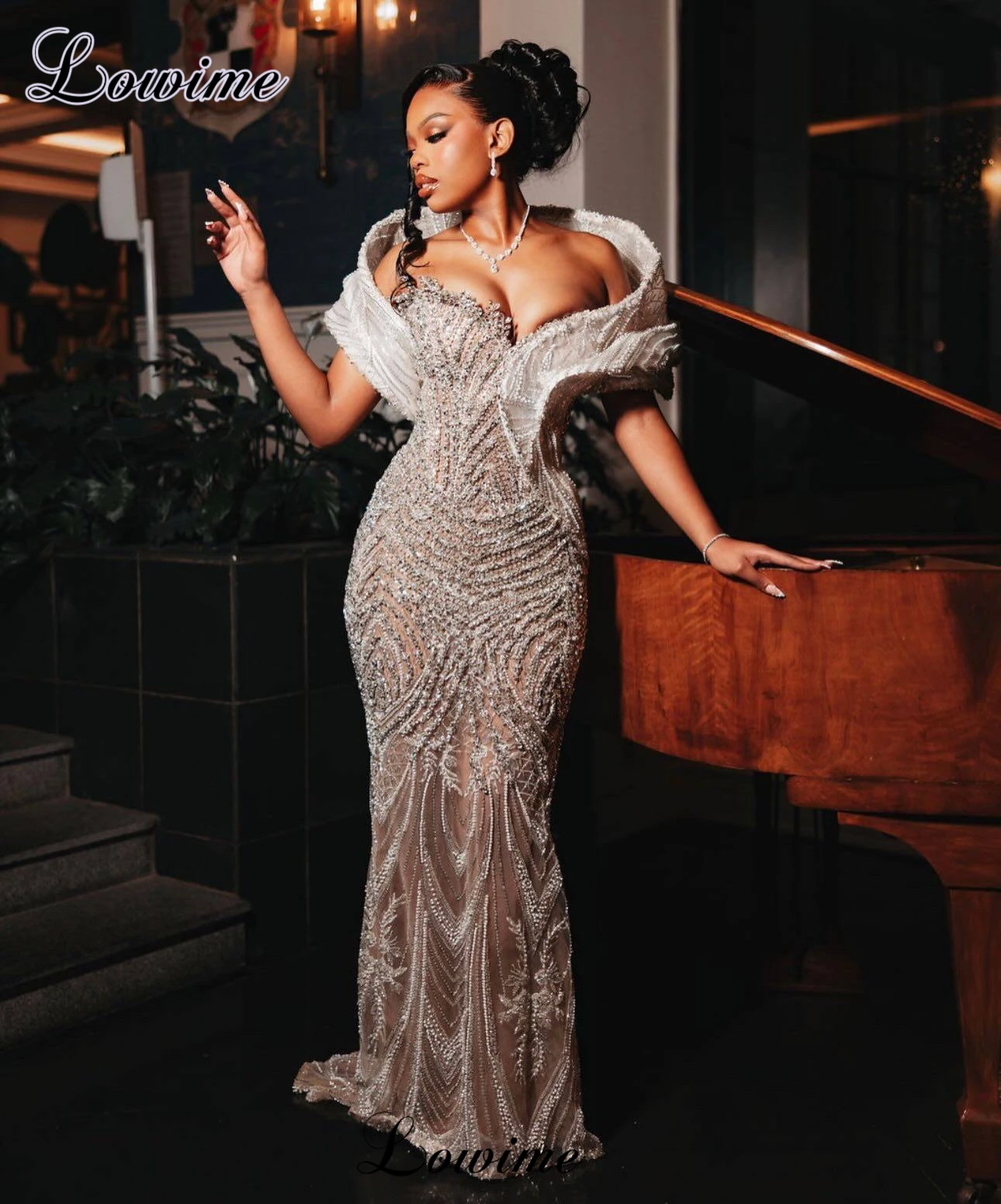 New Special Ivory Prom Dresses For Black Girls High Fashion Celebrity Dresses With Crystals Red Carpet Runway Dresses Customized