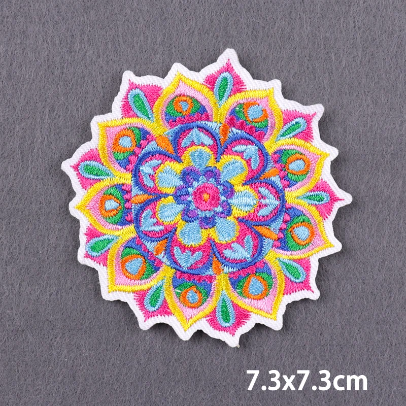 Trippy Iron on Patches hipisowski grzyb Mandala przyszywa wyszywana aplikacja łatka kolorowe Boho DIY akcesoria rzemieślnicze