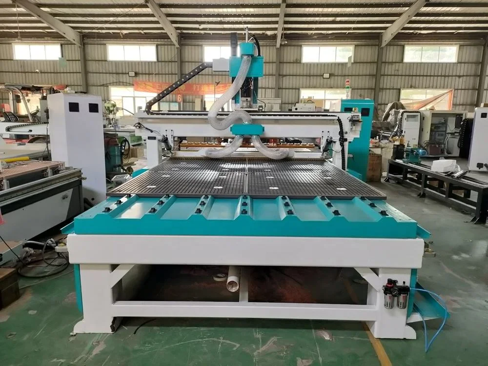 Router CNC 1325 in Offerta Speciale, 3 Assi, per Taglio Legno, Insegne, Lettere, Acrilico, PVC, Alluminio, con Sistema Sottovuoto, Nuovo Modello