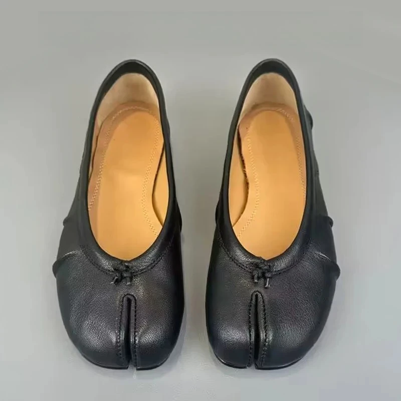 Split-Toe Damen Ballerinas Modische Tabi-Schuhe Lässige Slip-on Loafers Damen Plissierte Leder-Espadrilles Zapatillas Mujer
