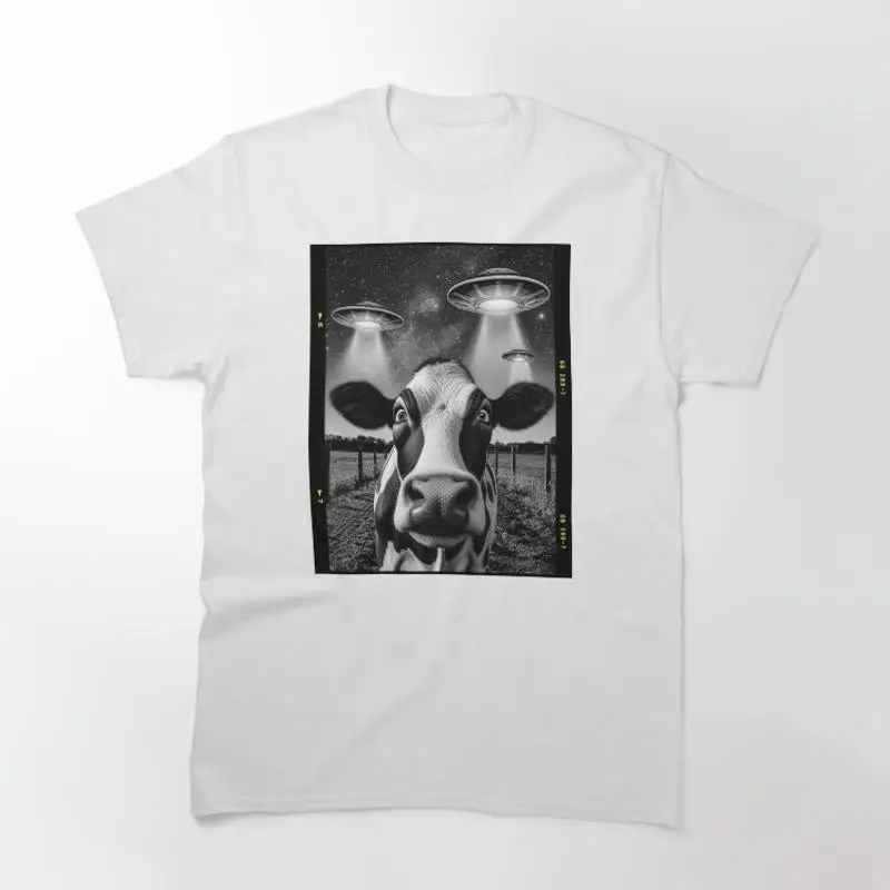 Cow Aliens Invasion Selfie Classic T-Shirt