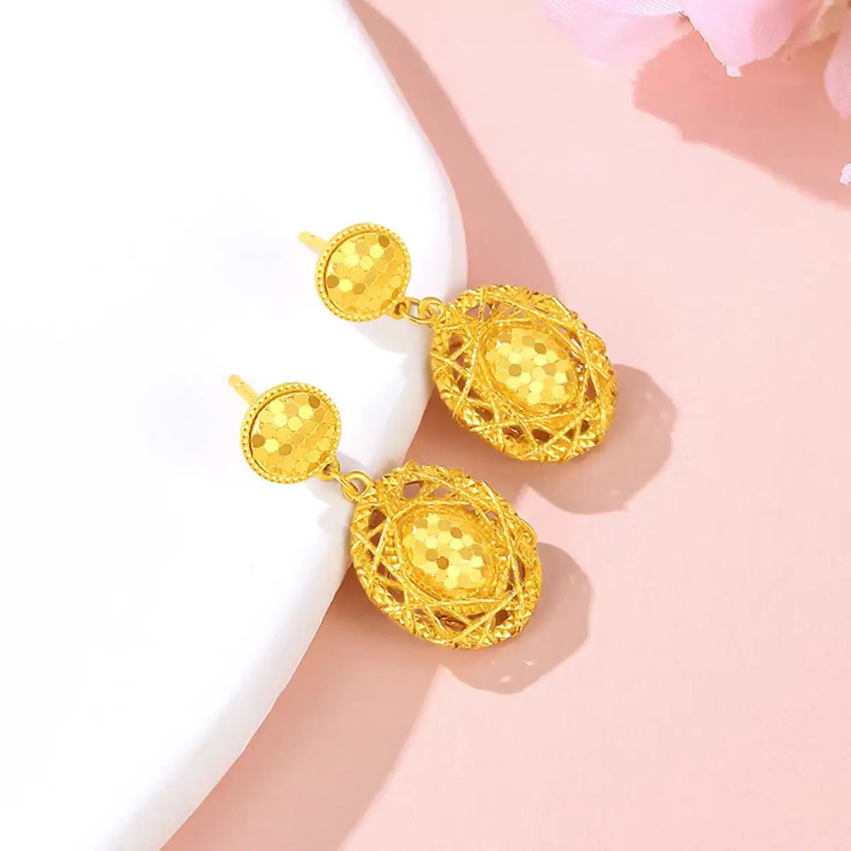 

Kt18 Gold Color Honeycomb Pigeon Egg Earring for Women Girlfriend Sparkling Earrings Wedding Valentine's Day Birthday Jewelry