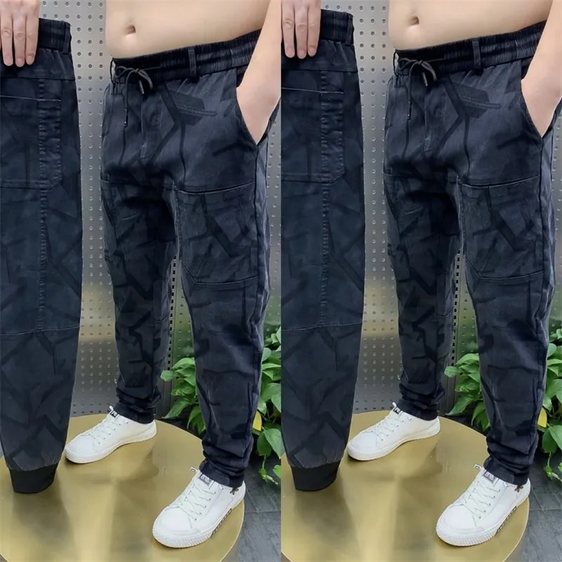 

Casual Men's Denim Jeans Elastic Waisand Harlan Pants Large Size Trendy e Tube Pants Multi-ket Cotton Stretch Denim