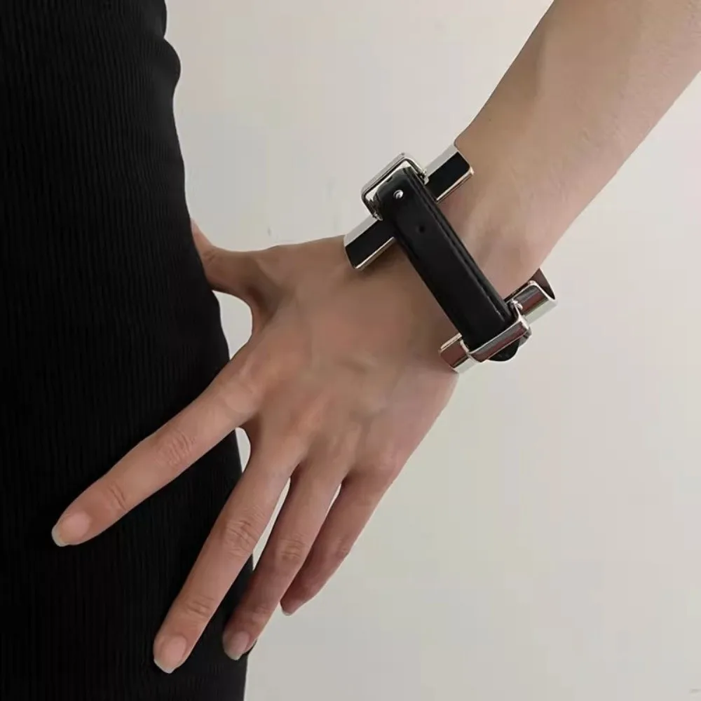 Armlet Exaggerated Metal Bangle Golden Silver Belt Buckle Leather Bracelet Punk Style Accessories Women Open Bangle Girls