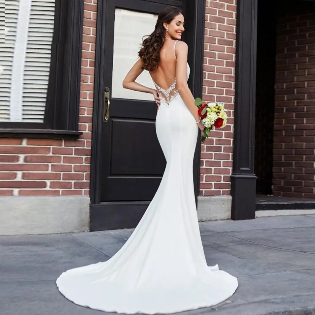 15514# Customzied Sexy Spaghetti Straps Mermaid Satin Wedding Dresses Backless Beach Bridal Gowns For Women With Beading Lace