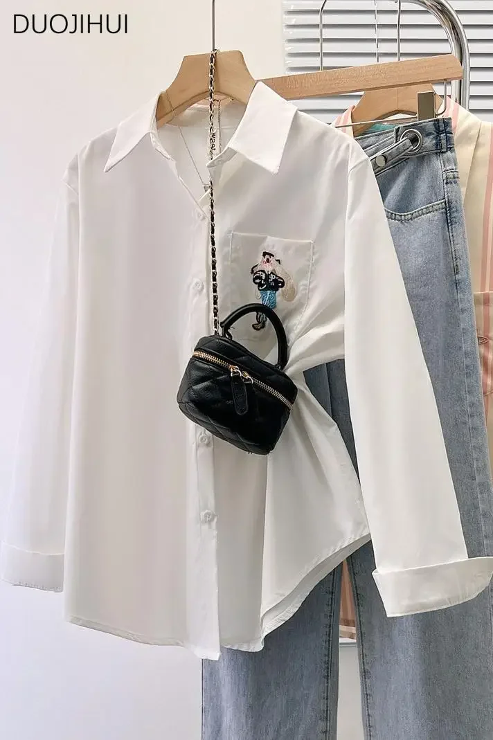 DUOJIHUI White Chicly Pocket Long Sleeve Loose Female Shirt Spring Casual Fashion Single Breasted Simple Pure Color Women Shirt