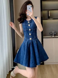 New Arrival Y2K Streetwear Blue Denim Mini Dress for Summer Fashion 2024 Petal Beaded Buttons Sleeveless Pleated Jean Tank Dress