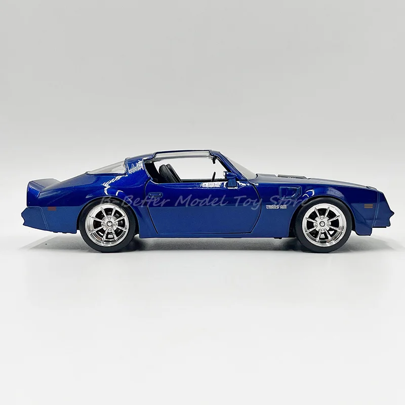 1:24 Diecast Metal Car Model Toy 1977 Pontiac Firebird Miniature Replica For Collection