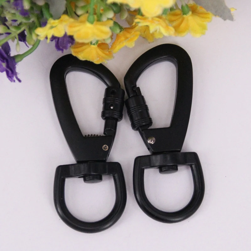 Multifunctional D-type Buckle Auto Locking Carabiner With Swivel Rotating Ring For Outdoor Keychain Pet Leash Hook 2.9*7.3cm