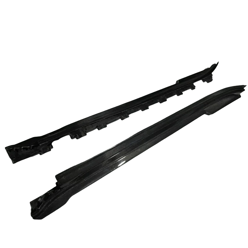 

High quality carbon fiber side skirts suitable for the 2019-2022 Porsche Taycan modified body kit in M style on the body side