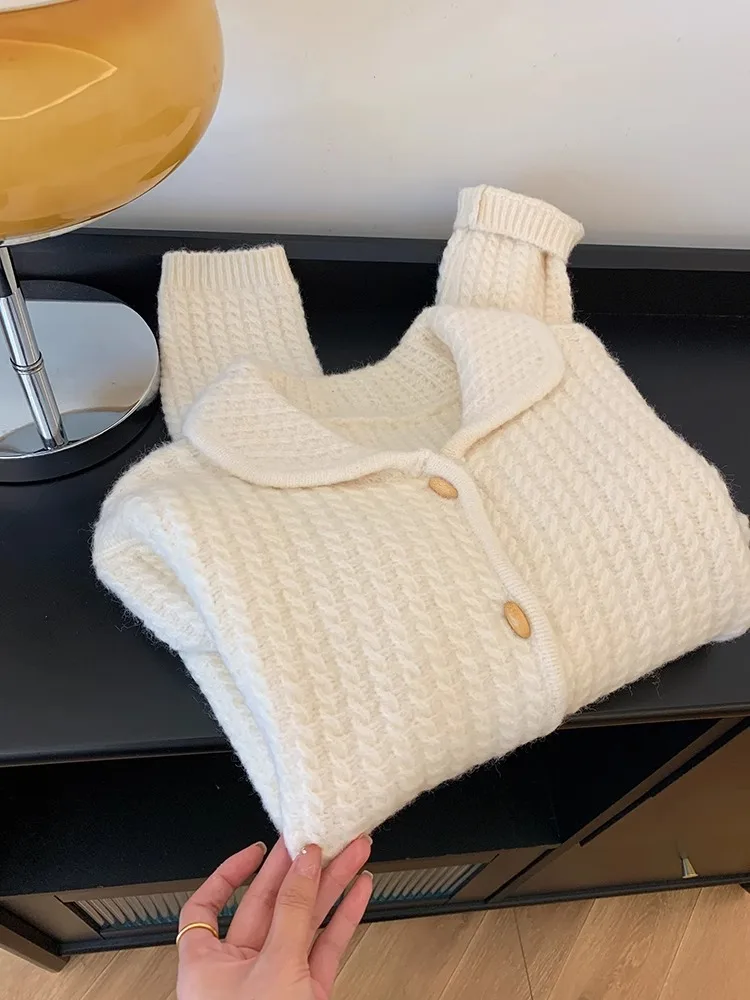 Spring and Summer 2026 New Milk Huhu Solid Color Temperament Soft Waxy Twist Knitted Cardigan Sweater Jacket Small Top Style