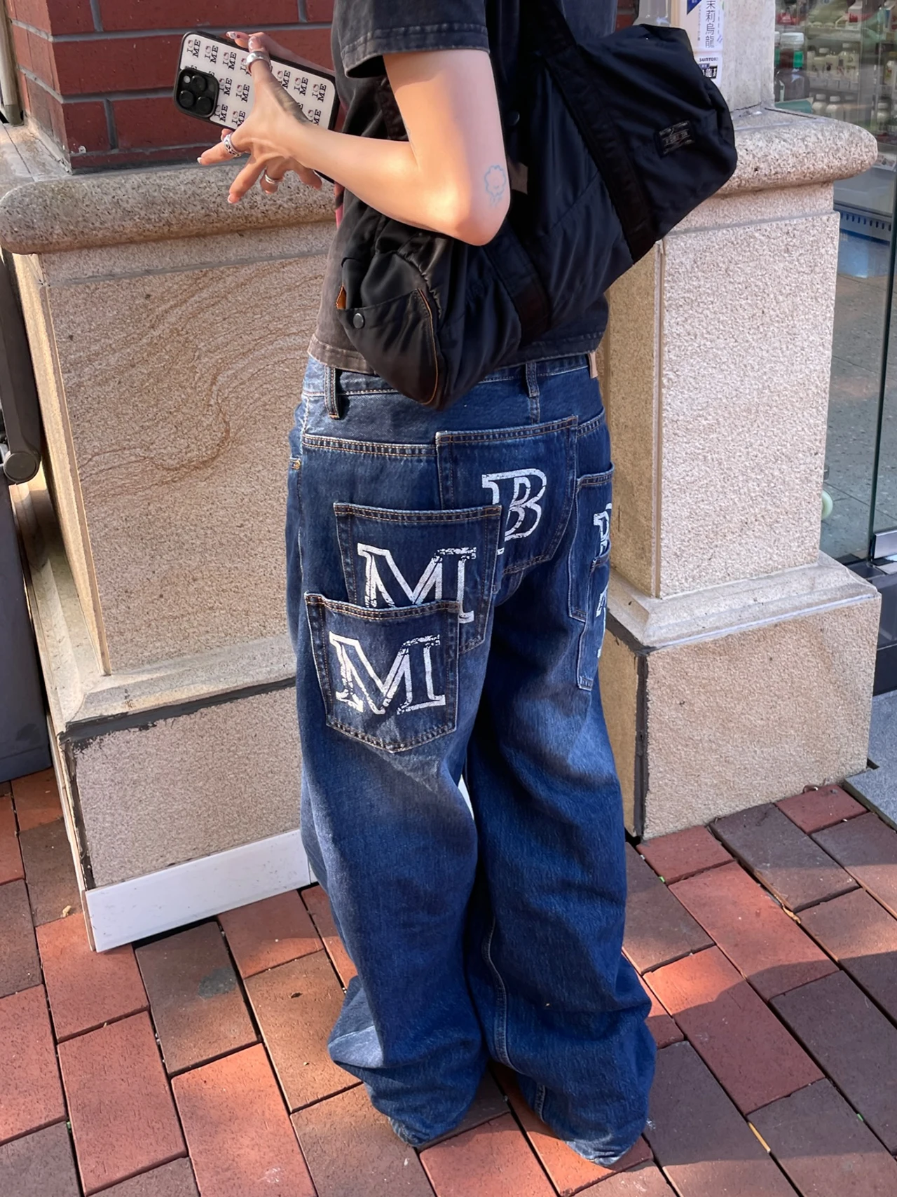 

MMBBT Original Women's Loose Fit Vintage Washed Denim Jeans Multiple Pockets Casual Style Cotton Natural Waist Zipper Closure