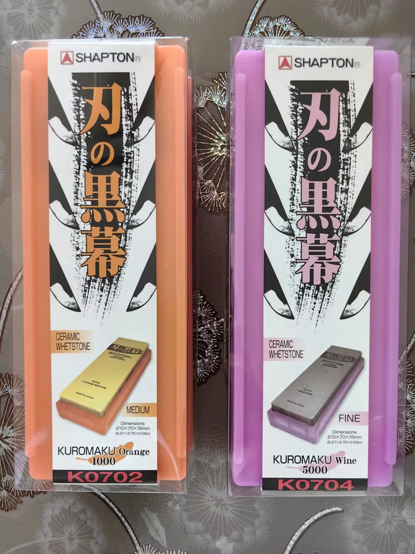 

Set of SHAPTON Ha No Kuromaku Ceramic Whetstone Medium Grit (#1000) + Fine Grit (#5000)