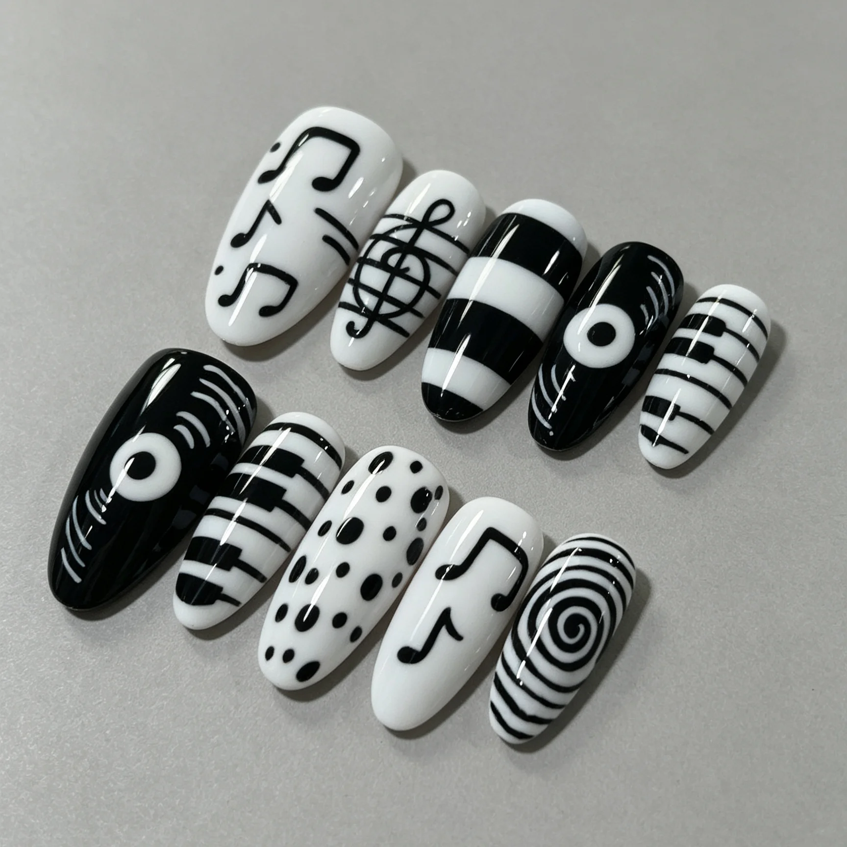 10 pieces of hand pressed almond shaped nails, beautiful fake nails, black and white piano keys, demon eyes, suitable for women