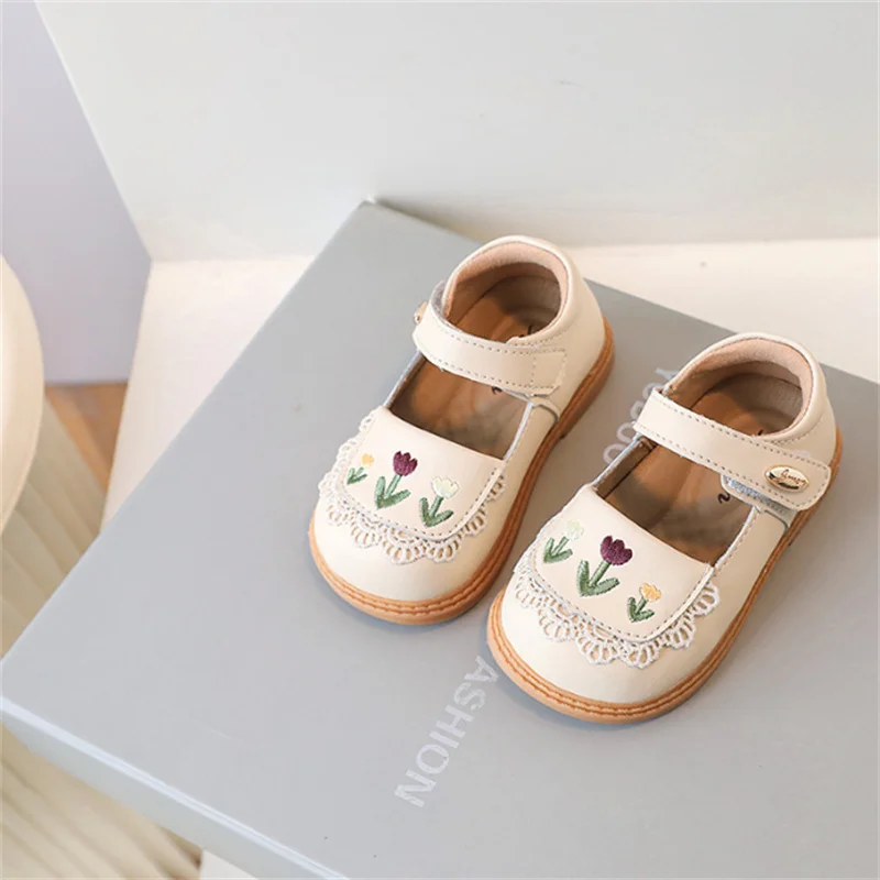 2024 New Baby Shoes Leather Toddler Girls Princess Shoes Lace Embroidery Soft Sole Single Fashion Kids Shoes EU18-25