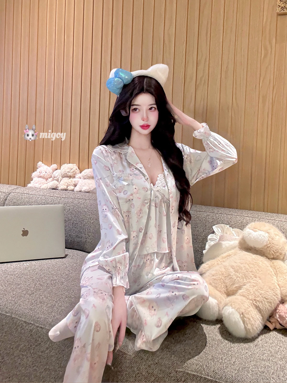 2025 New Four-piece Summer Sweet Girl Loungewear Set with Chest Pad Ice Silk Loose Casual Cool Suspender Pajamas