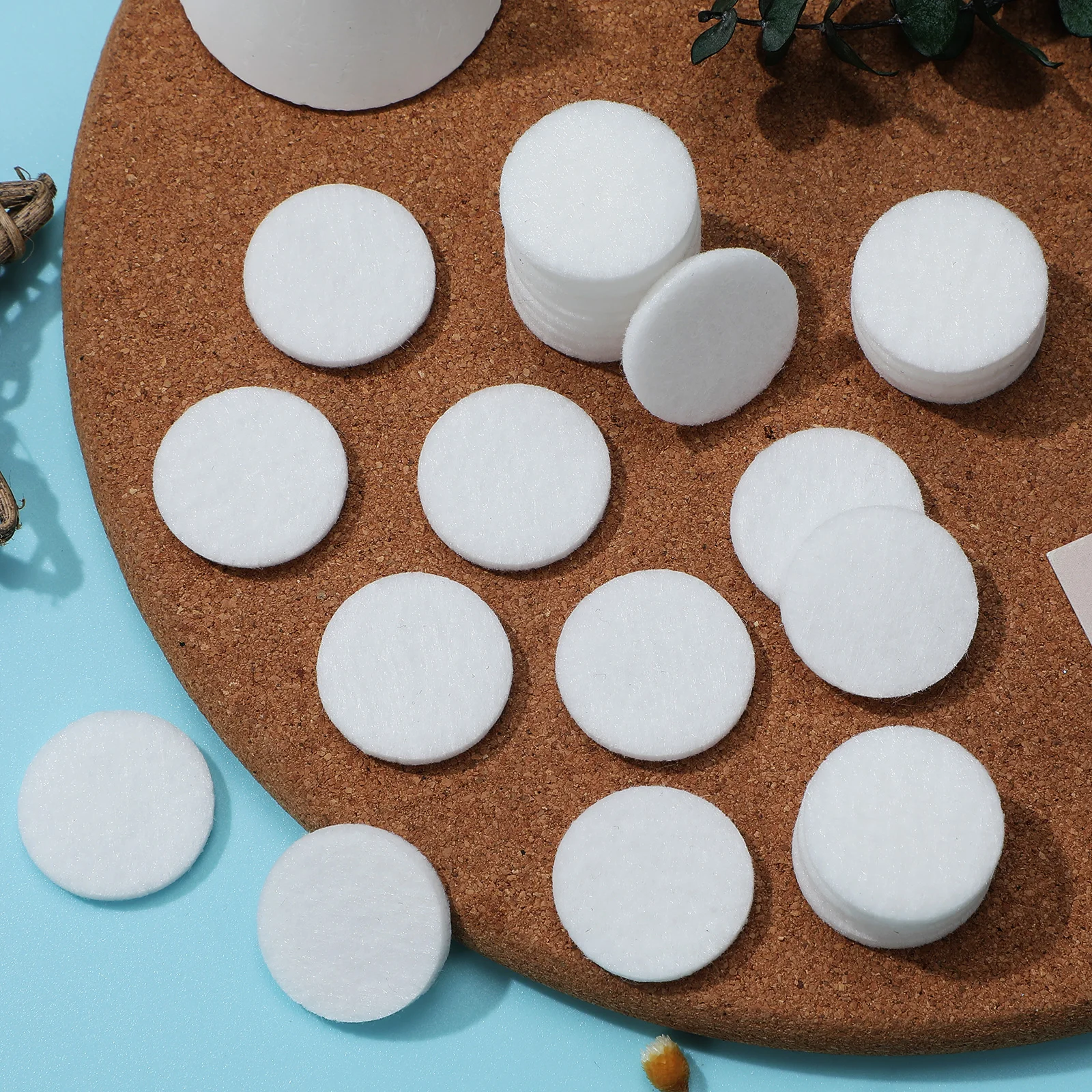100pcs Aromatherapy Cotton Pads For Necklace Locket Refill Diffuser Accessories Essential Oil Replacement Pads Compact