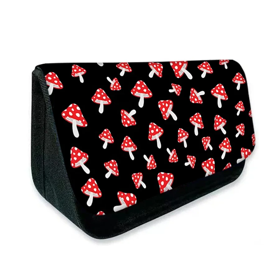 Rotes Pilz-Dreieck-Doppelschicht-Flip-Federmäppchen für Jungen und Mädchen, bestes Geschenk, 2D flaches Cartoon-Schulmäppchen für Kinder, Tasche