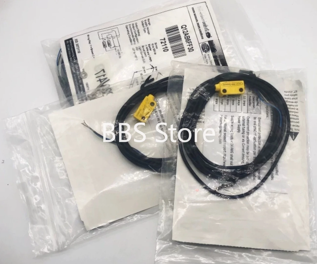 

Q12AB6R Q12AB6FF15 Q12AB6FF30 Q12AB6FF50 New Original Photoelectric Switch Sensor in Stock
