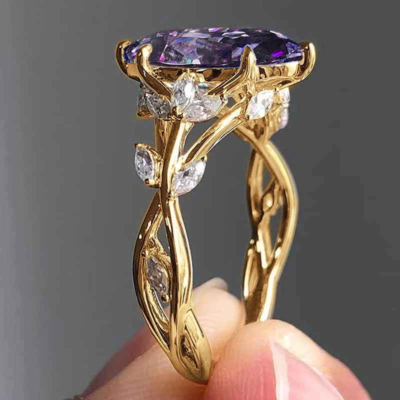 Huitan Aesthetic Marquise Cut Zirconia Ring for Women Gorgeous Gold Color Finger Accessories for Engagement Luxury Party Jewelry