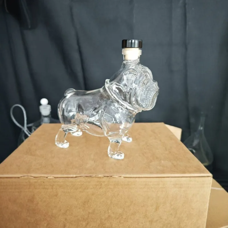 English Bulldog Shaped Whiskey Decanter, Novelty Dog Themed Glass Liquor Bottle for Bar Decor & Gifting